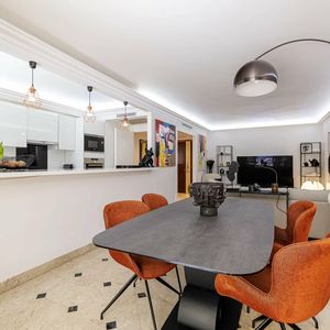 Property in Carre d'Or