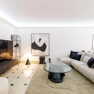 Property in Carre d'Or