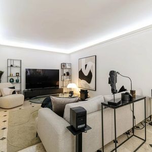 Property in Carre d'Or