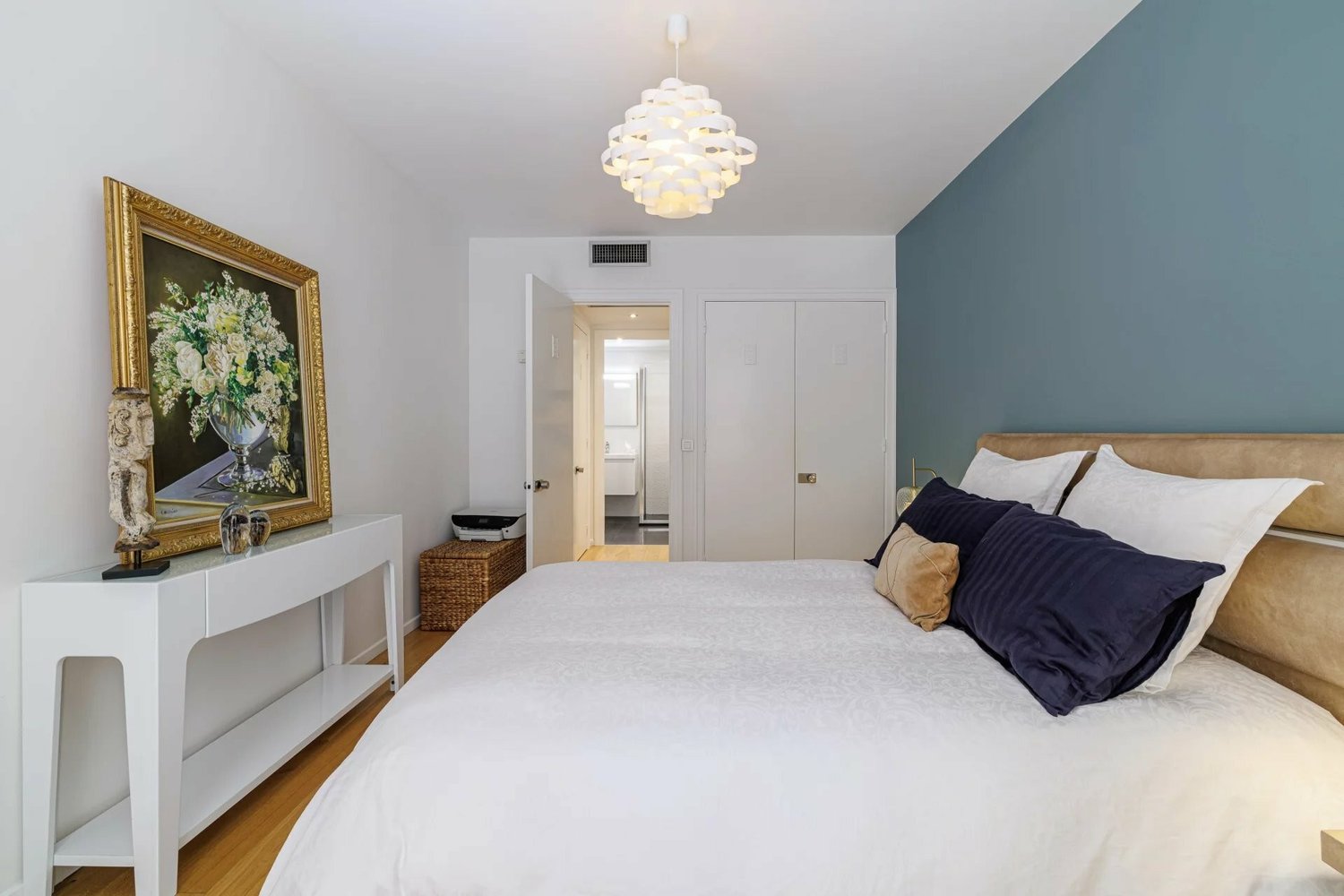 Property photo in Carre d'Or