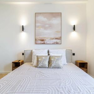 Property in Carre d'Or