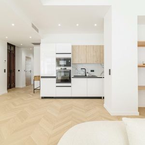 Property in Carre d'Or