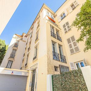 Property in Carre d'Or