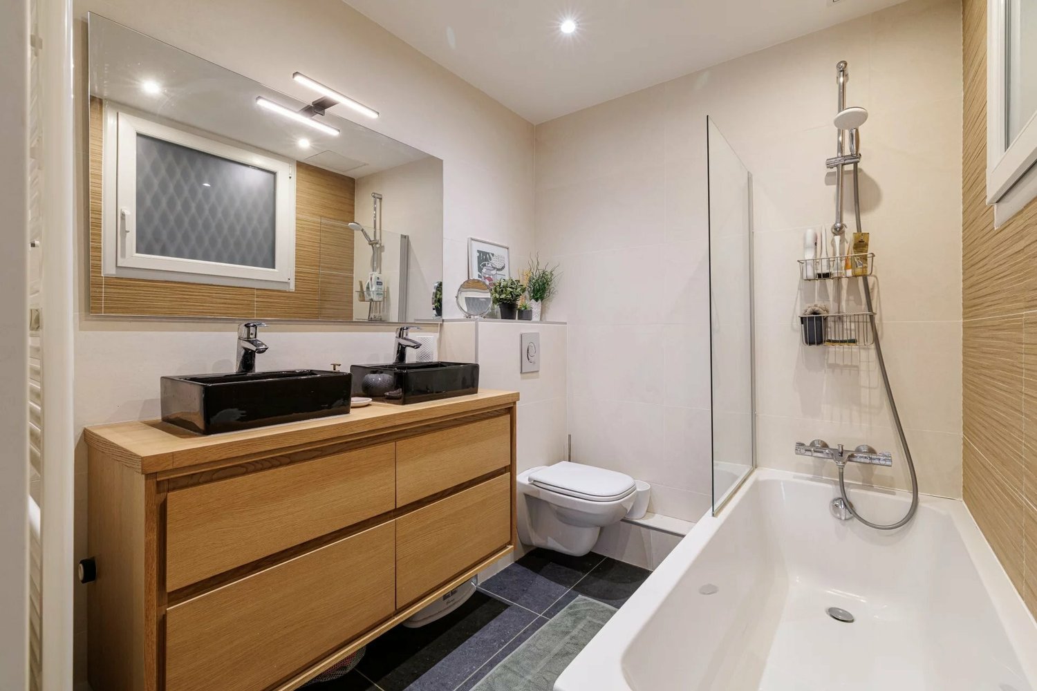 Property photo in Musicians Quarter