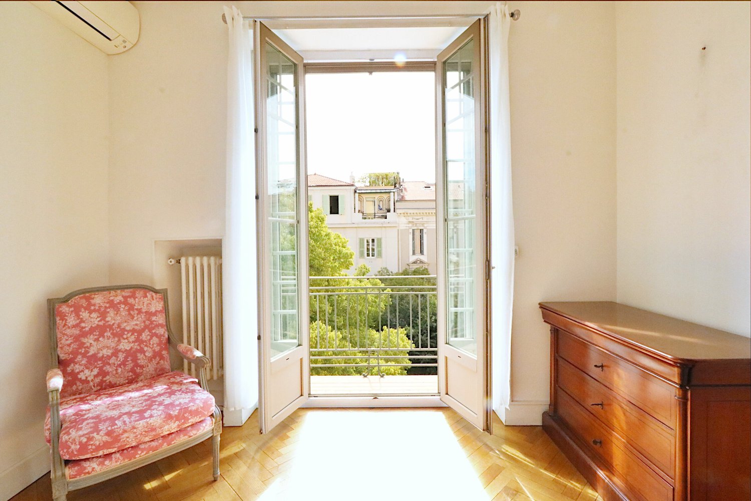 Property photo in Musicians Quarter