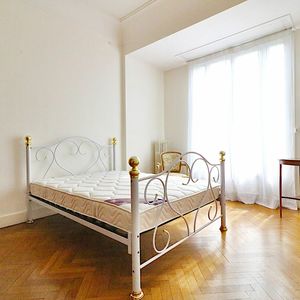 Property in Musicians Quarter