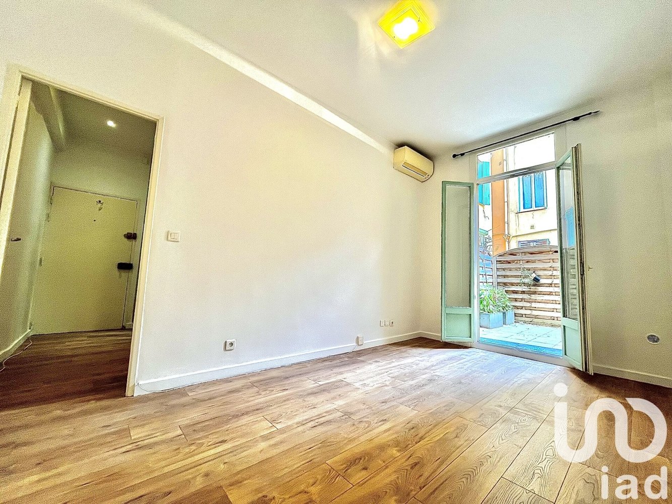 Property photo in Port