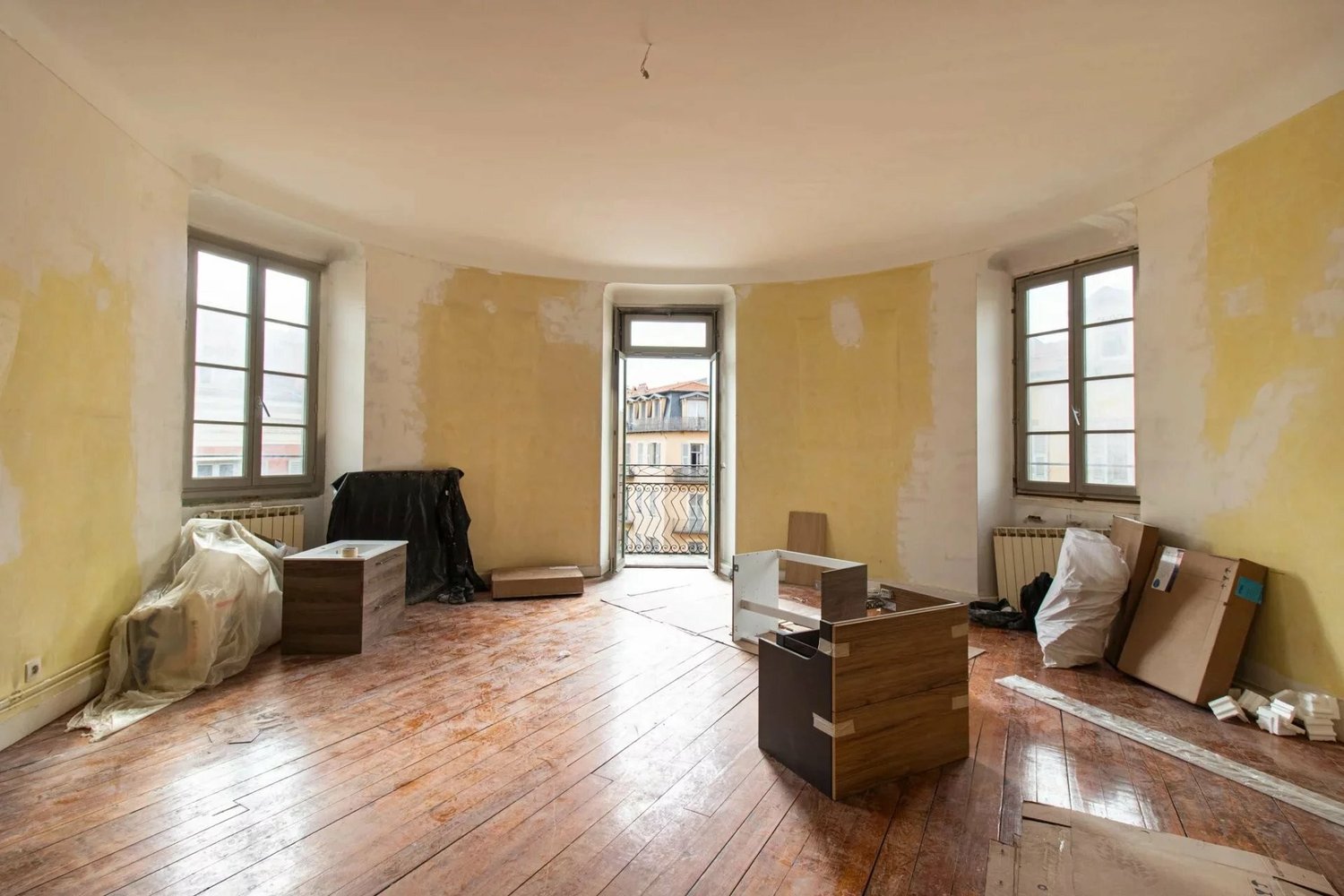 Property photo in Port