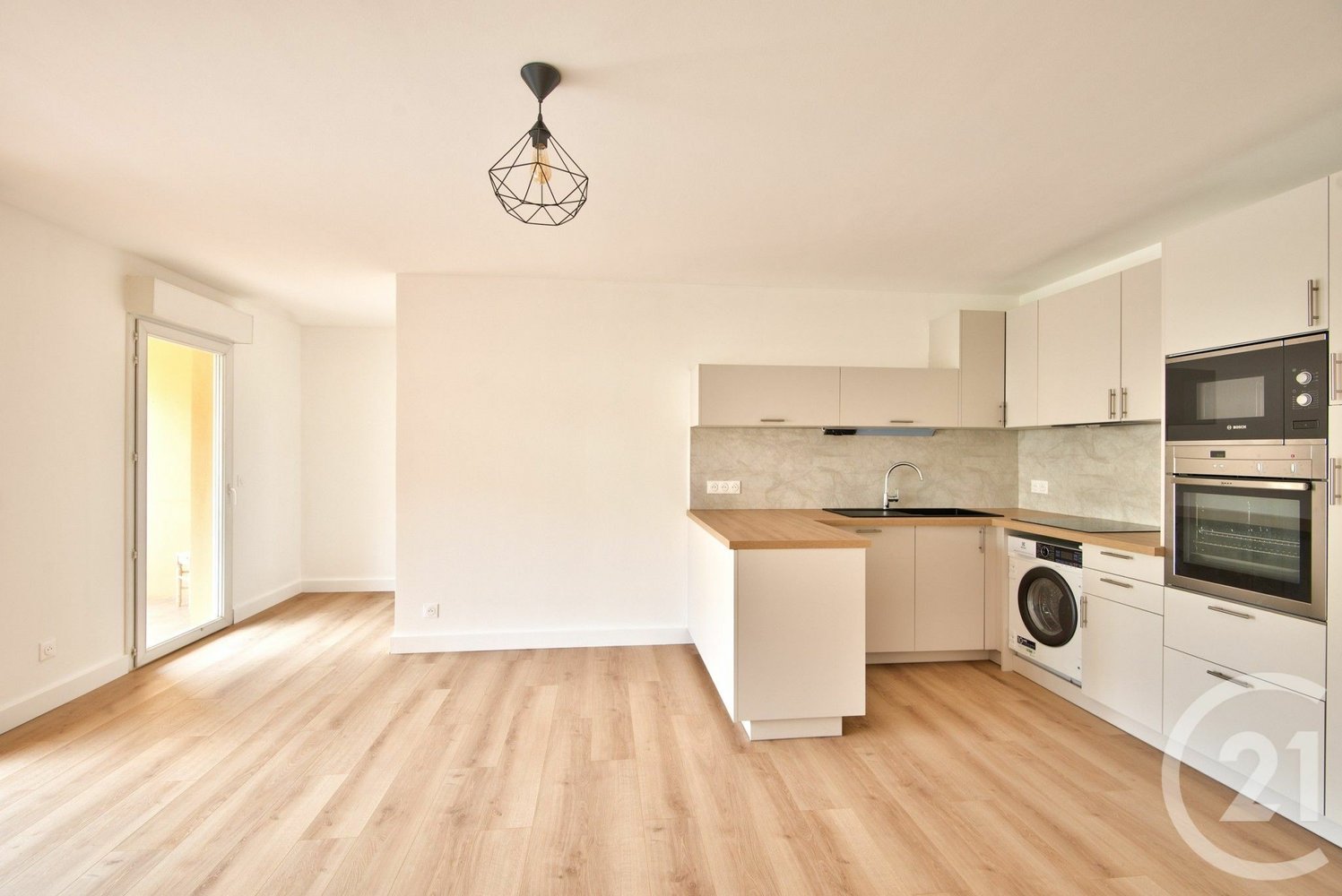 Property photo in Port