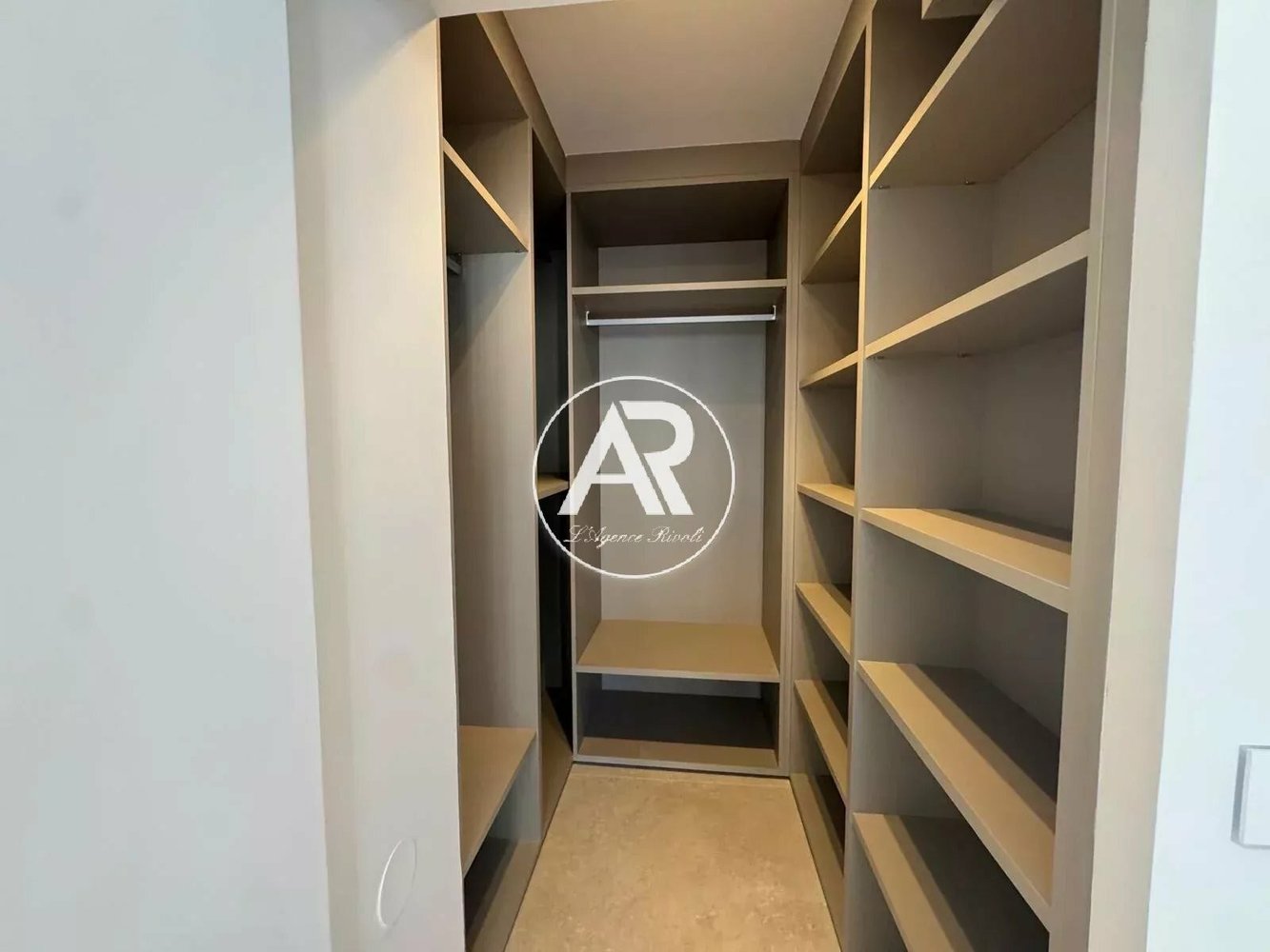 Property photo in Port