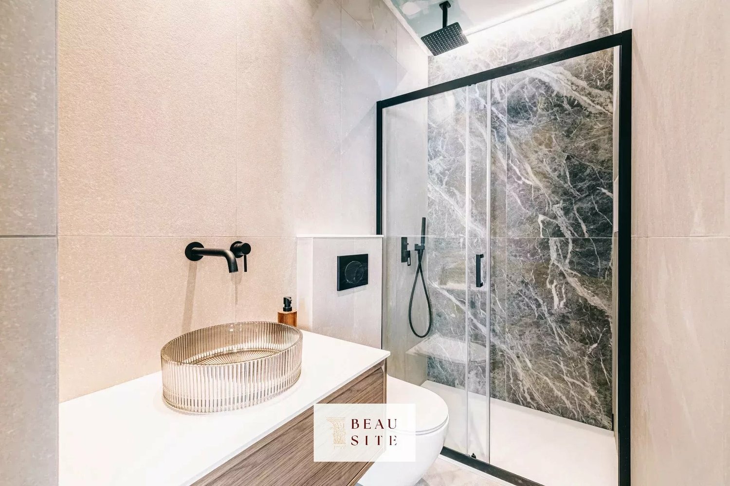 Property photo in Port