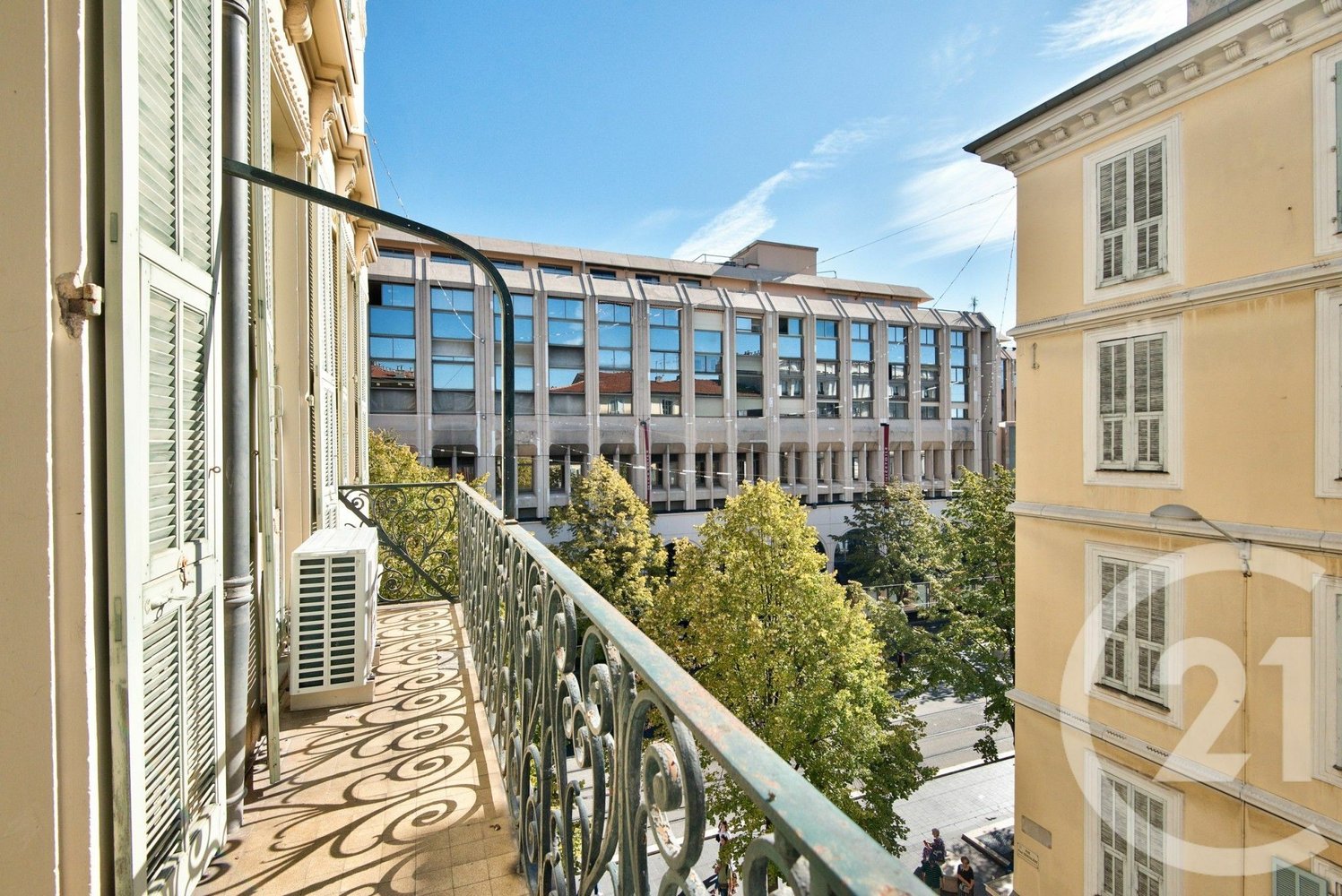 Property photo in Carre d'Argent