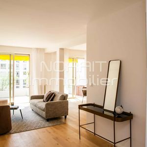 Property in Carre d'Argent