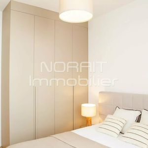 Property in Carre d'Argent