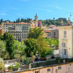 Property in Carre d'Argent