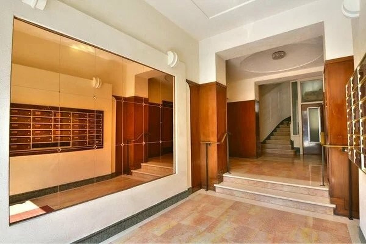 Property photo in Carre d'Argent