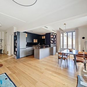 Property in Carre d'Argent