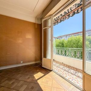 Property in Carre d'Argent