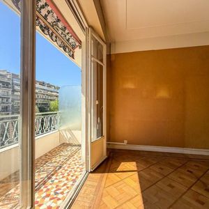 Property in Carre d'Argent