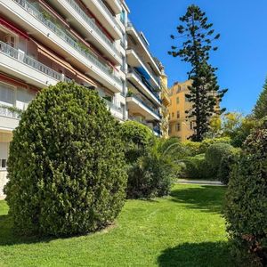 Property in Carre d'Argent