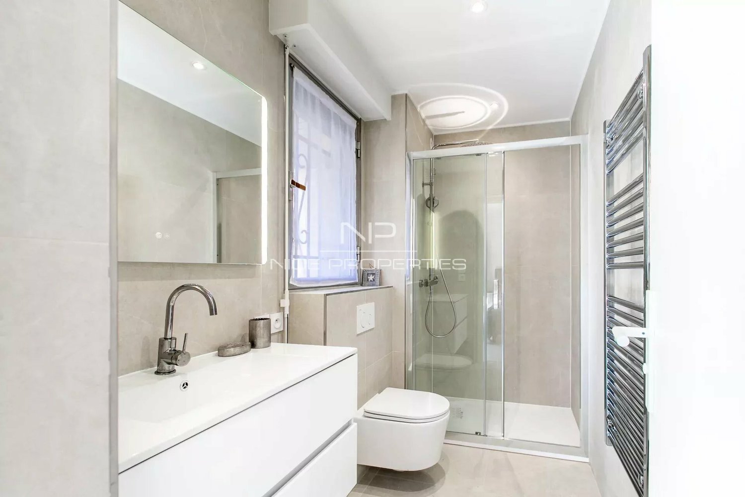 Property photo in Carre d'Argent