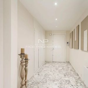 Property in Carre d'Argent