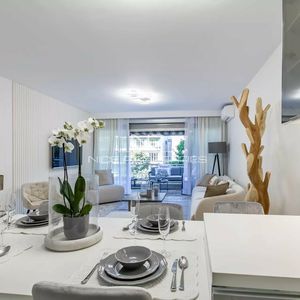 Property in Carre d'Argent