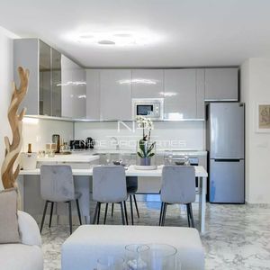 Property in Carre d'Argent