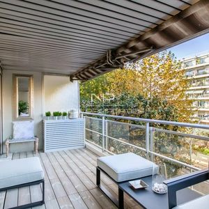 Property in Carre d'Argent