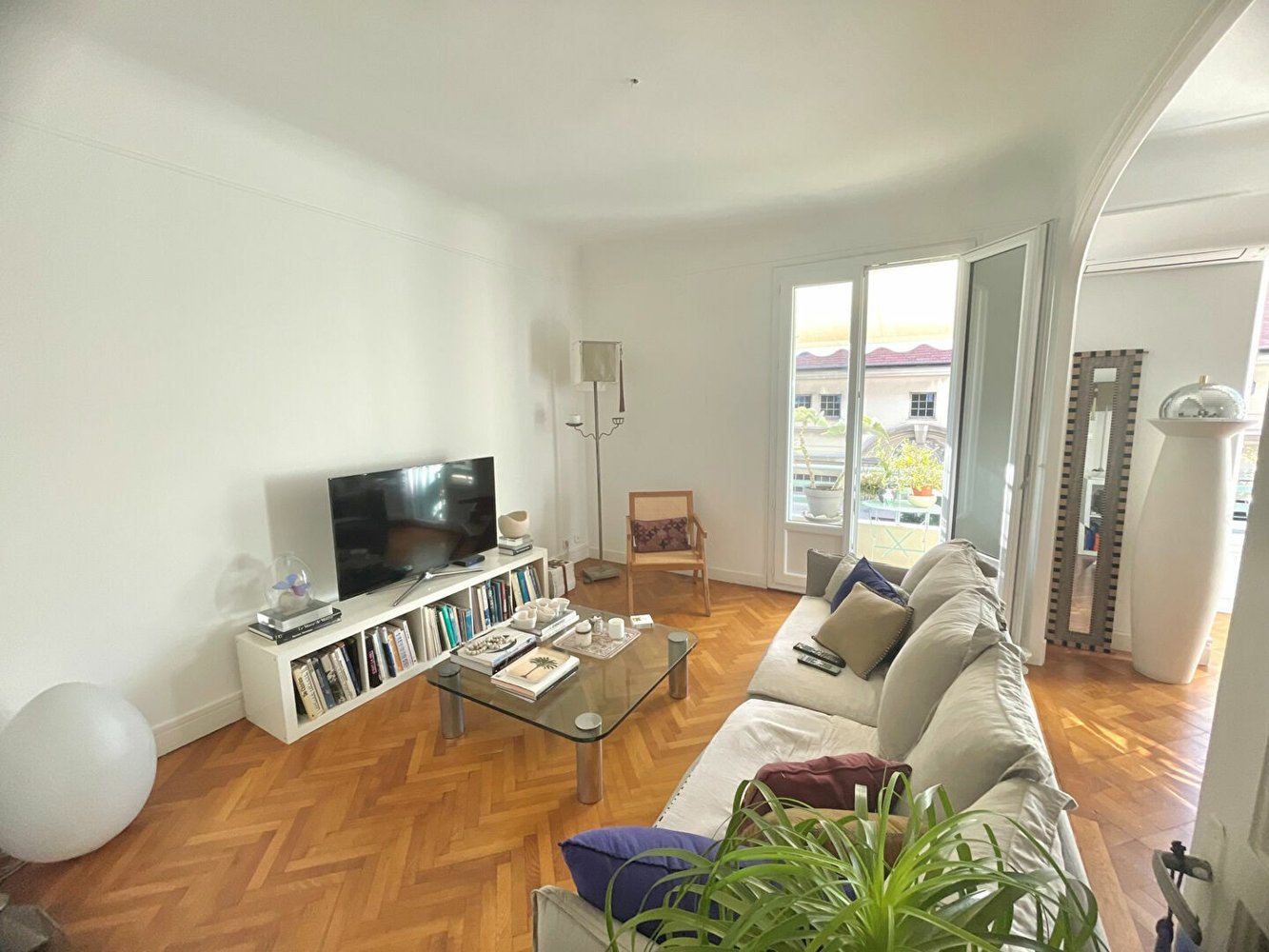 Property photo in Carre d'Or