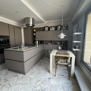 Property in Carre d'Or