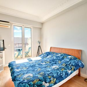 Property in Carre d'Or