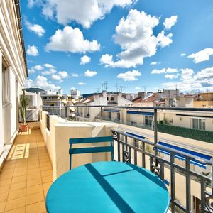 Property in Carre d'Or