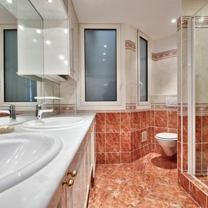 Property in Carre d'Or