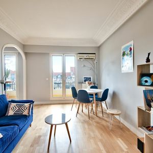 Property in Carre d'Or