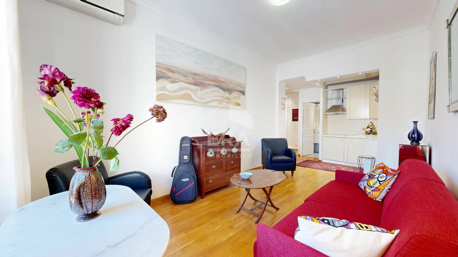 Property photo in Carre d'Or