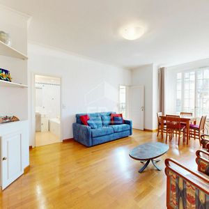 Property in Carre d'Or