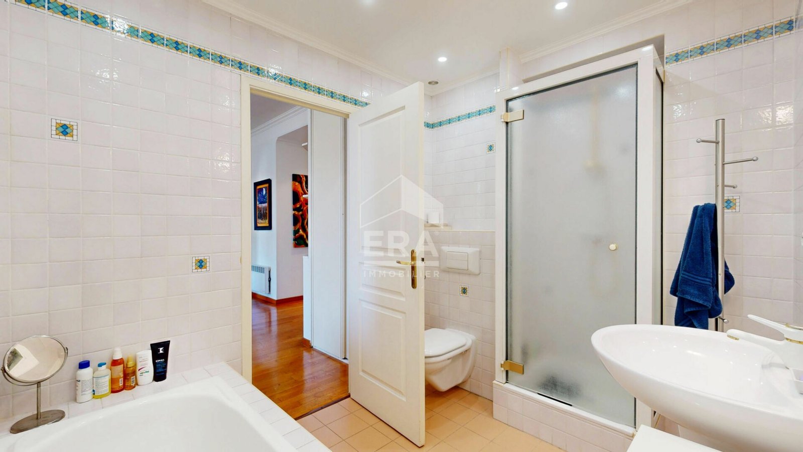 Property photo in Carre d'Or