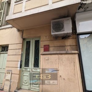 Property in Carre d'Or