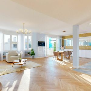 Property in Carre d'Or