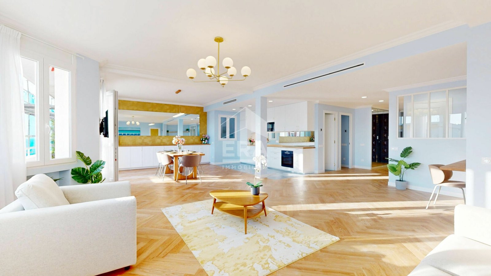 Property photo in Carre d'Or