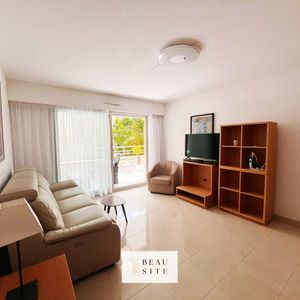 Property in Carre d'Or