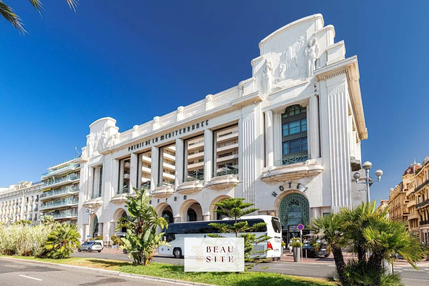 Property photo in Carre d'Or