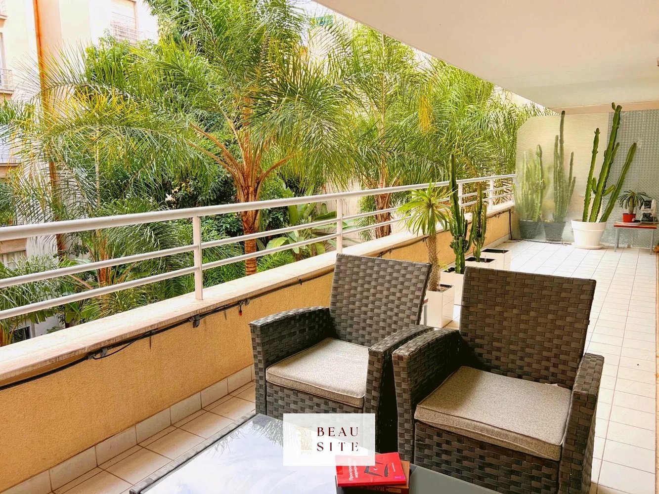 Property photo in Carre d'Or