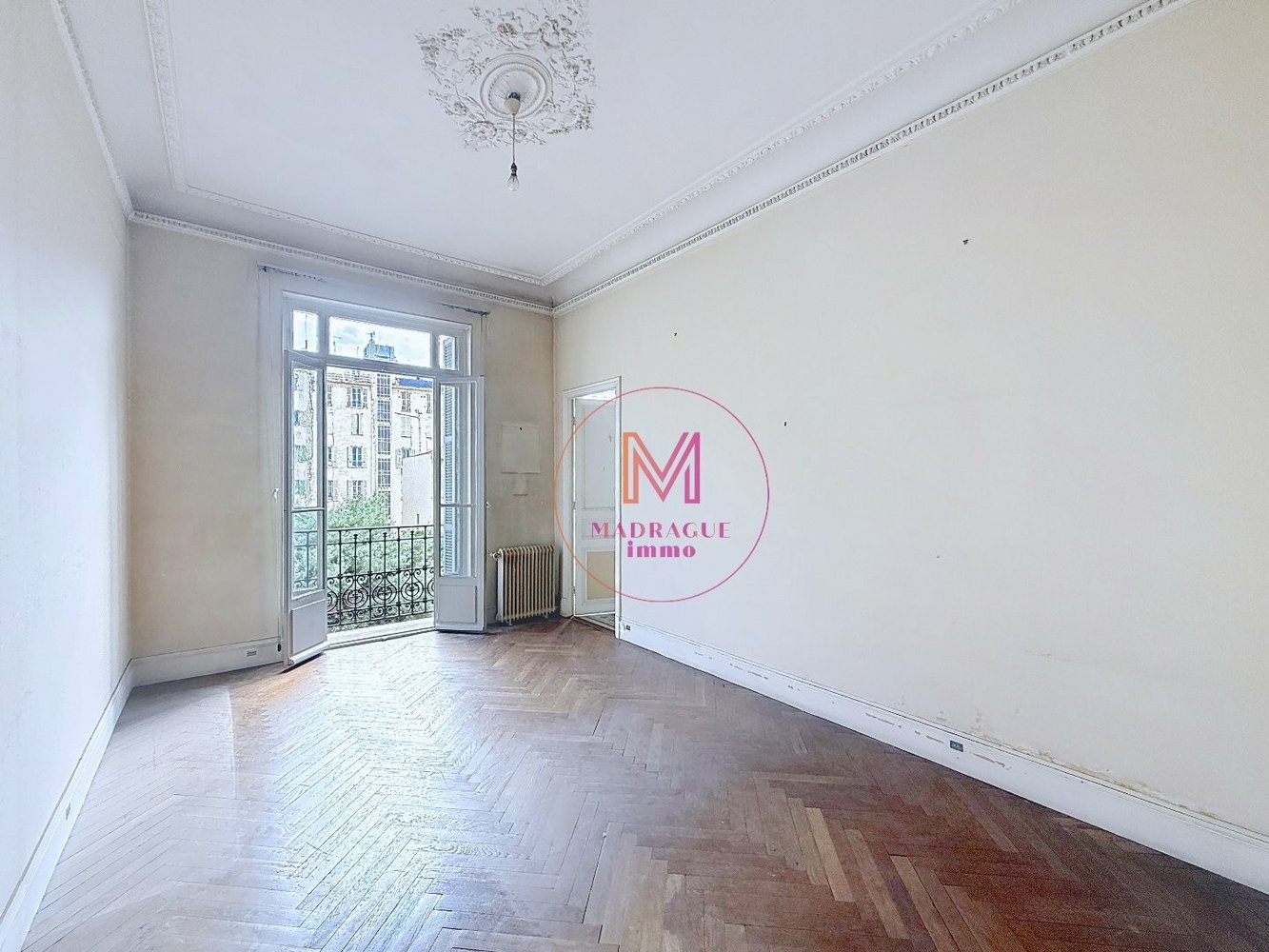 Property photo in Carre d'Or