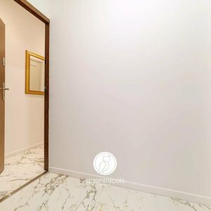 Property in Carre d'Or