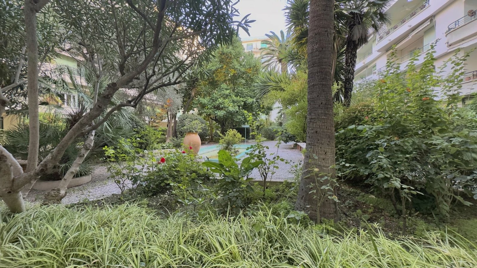 Property photo in Carre d'Or