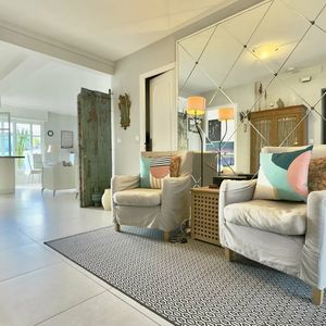 Property in Carre d'Or