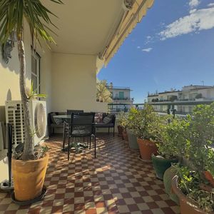 Property in Carre d'Or