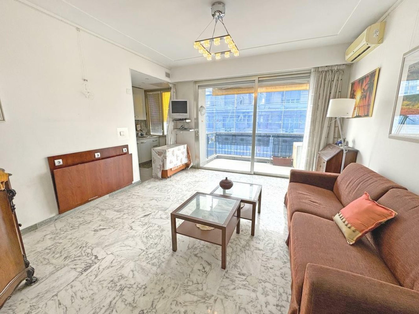 Property photo in Carre d'Or